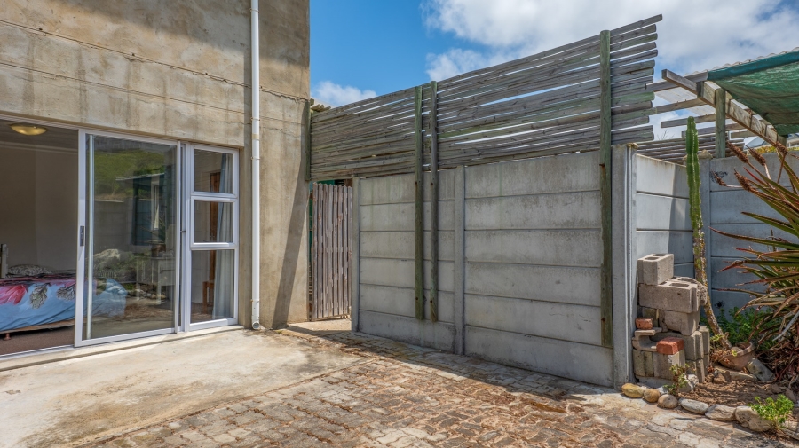 3 Bedroom Property for Sale in Struisbaai Western Cape